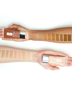 Base de maquillaje líquida Clinique Stay Matte mate