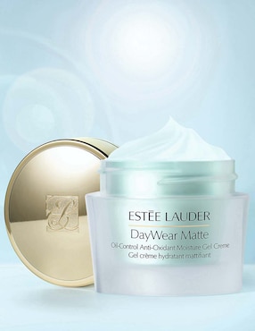Crema facial recomendada para hidratar día y noche Estée Lauder Daywear para piel grasa
