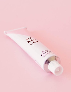 Crema facial recomendada para prevenir signos de la edad de noche Naked Lab Night Repair para todo tipo piel