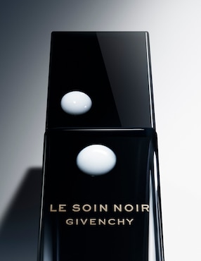 Sérum antiedad Givenchy Le Soin Noir todo tipo piel