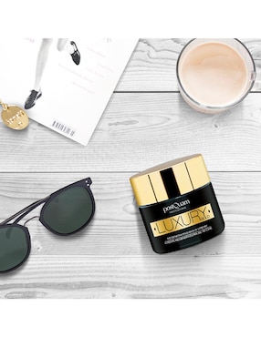 Crema facial recomendada para prevenir signos de la edad noche Postquam para todo tipo piel