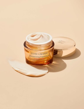 Crema facial recomendada para prevenir signos de la edad día Estée Lauder para todo tipo piel