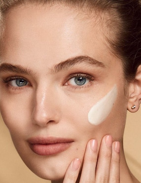 Crema facial recomendada para prevenir signos de la edad día Estée Lauder para todo tipo piel