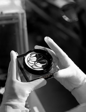 Black & White Mask para revitalizar Givenchy Le Soin Noir