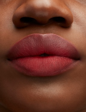 Aceite para labios mate Mac Ruby´s Crew