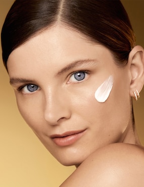 Crema facial recomendada para reafirmar día y noche Estée Lauder Re-Nutriv Ultimate Diamond para todo tipo piel