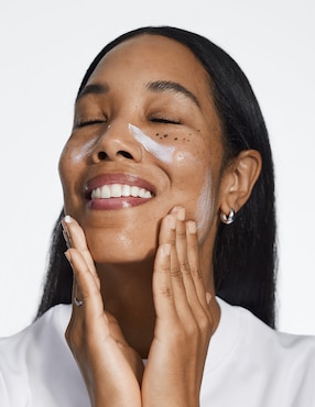 Crema facial recomendada para prevenir signos de la edad día Clinique Smart Clinical Repair Wrinkle Correcting Cream Spf 30 para todo tipo piel