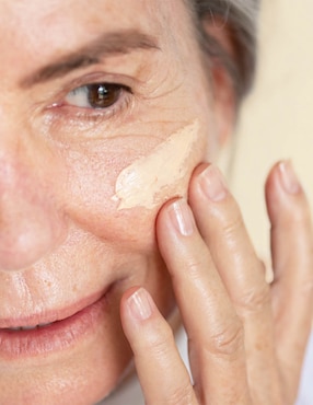 Crema facial recomendada para humectar día y noche Ere Perez para todo tipo piel