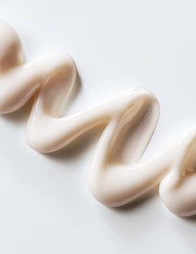 Crema para cuerpo recomendada para hidratar día y noche Clinique para todo tipo piel