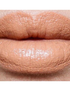 Labial mate Marc Jacobs