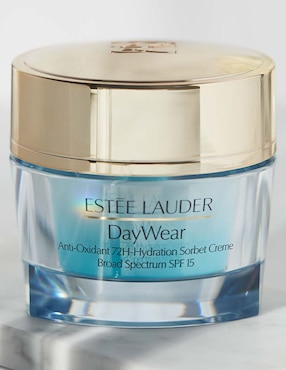 Crema facial recomendada para hidratar día y noche Estée Lauder Daywear para piel mixta