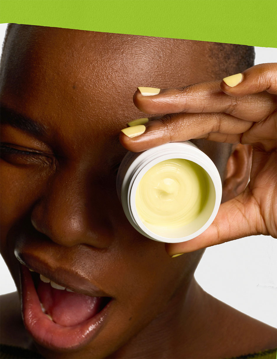 Crema para contorno de ojos recomendada para hidratar día y noche para todo tipo piel 7