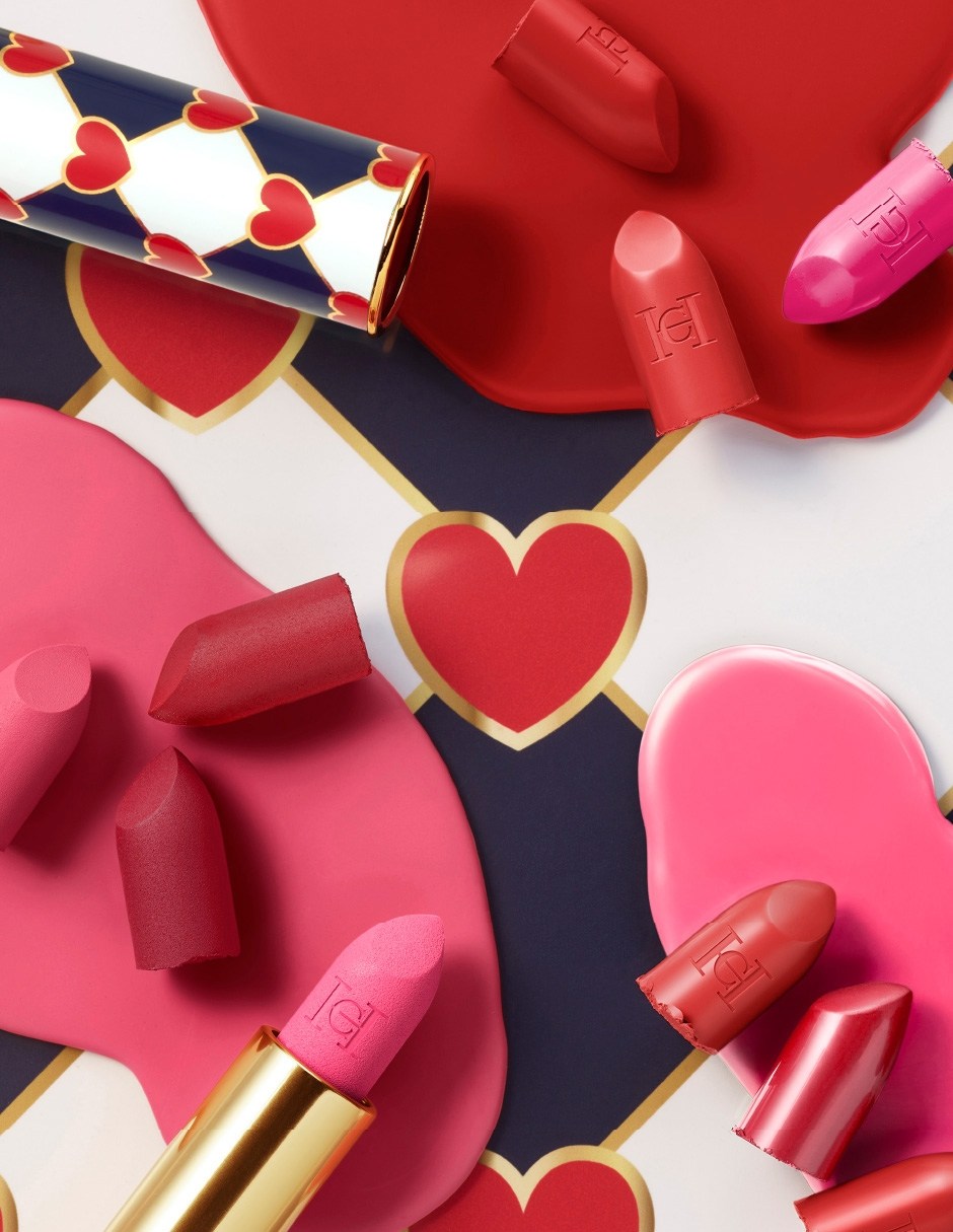 Labial brillante Carolina Herrera Fabulous Kiss 8