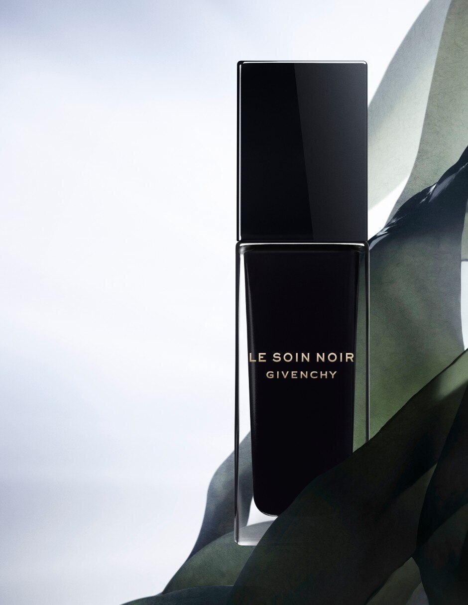 Sérum antiedad Le Soin Noir todo tipo piel 11