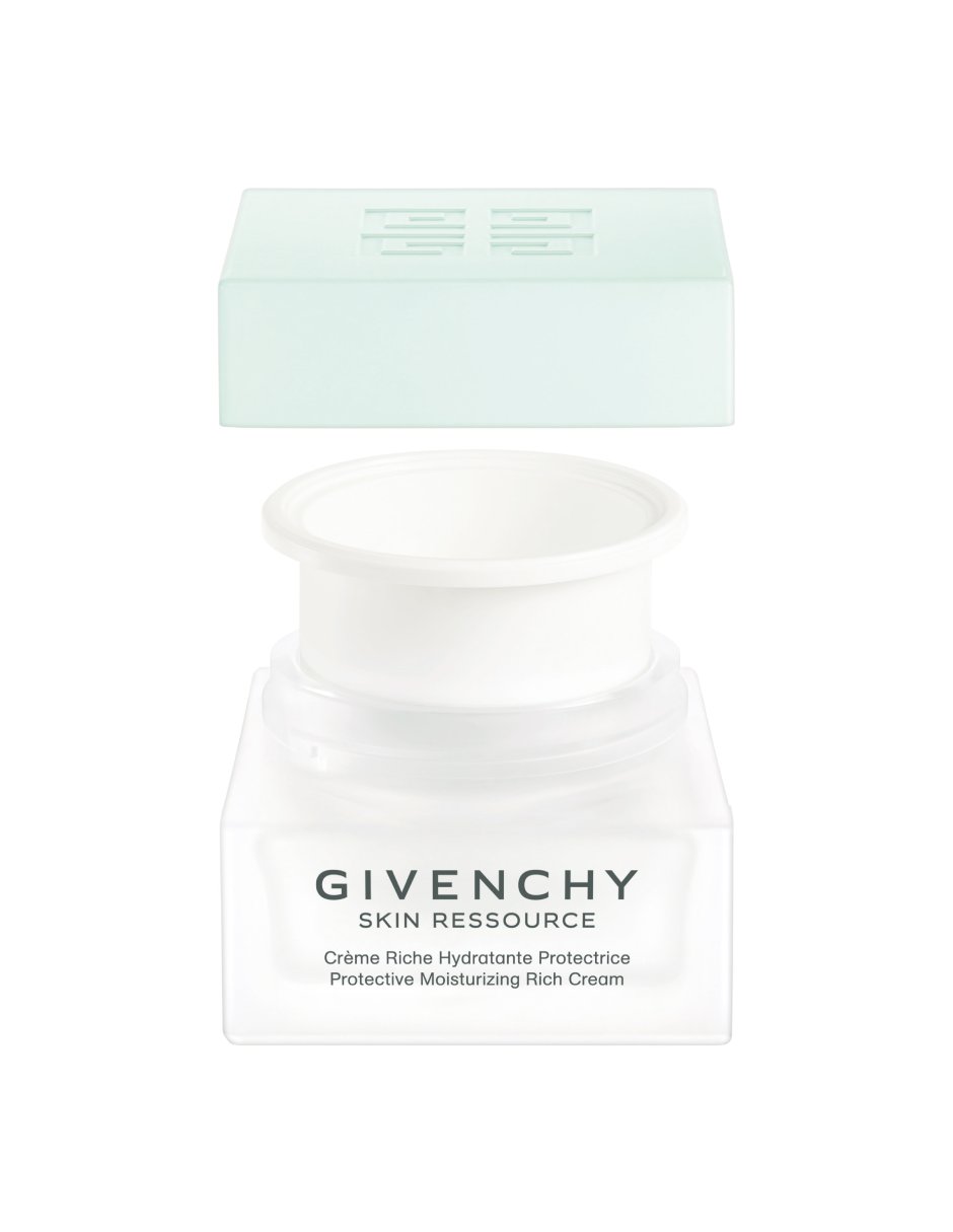 Crema facial recomendada para hidratar día y noche para piel seca 8