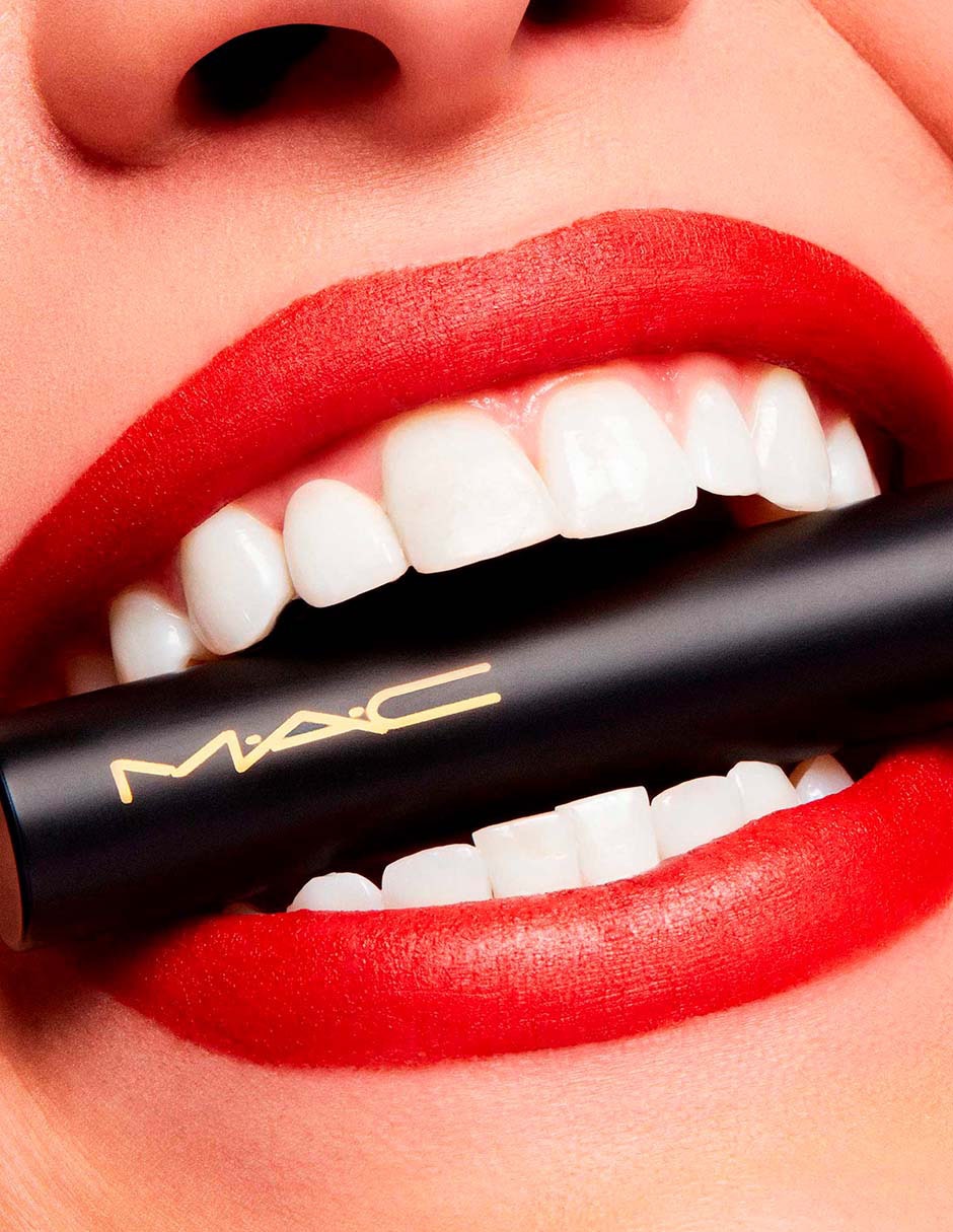 Aceite para labios mate Powder Kiss Velvet Blur Slim Stick 4