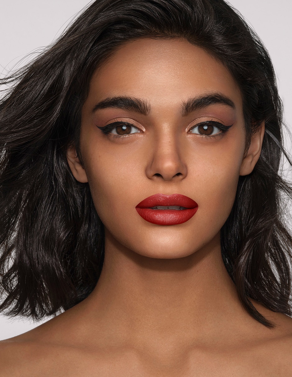 Labial satinado Fabulous Kiss 2