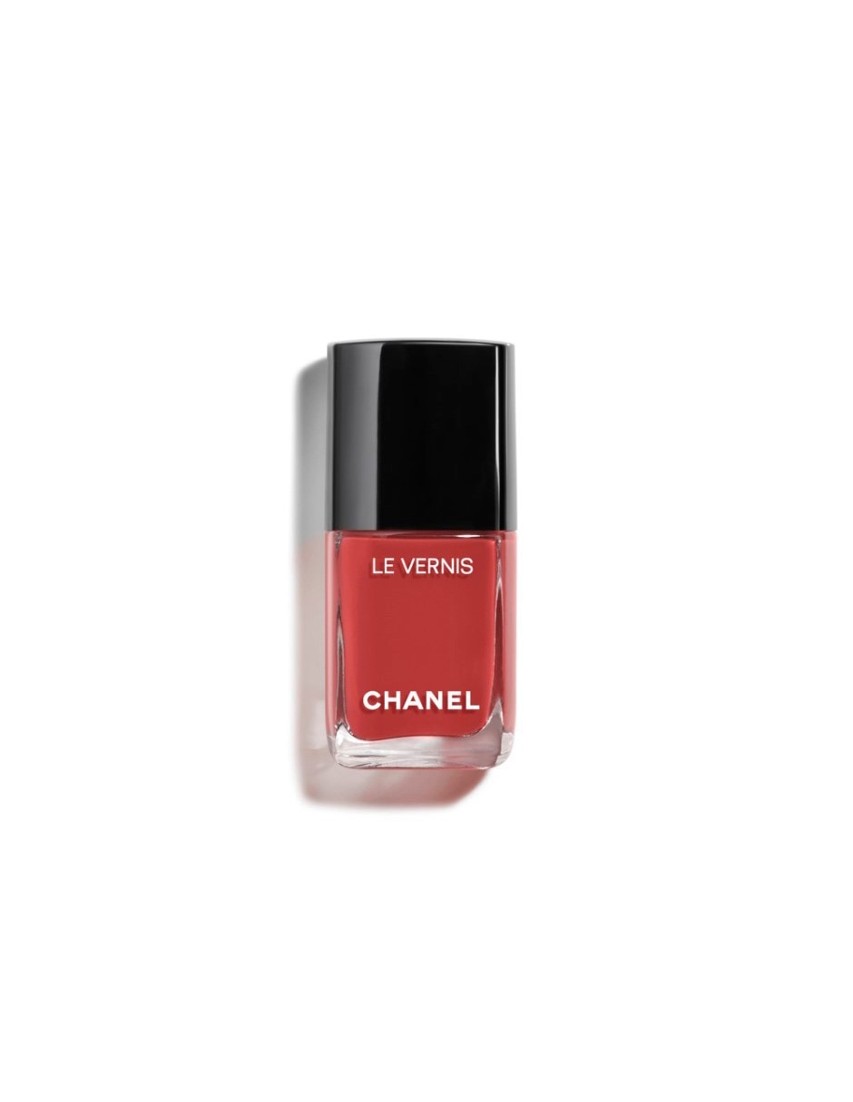 LE VERNIS
