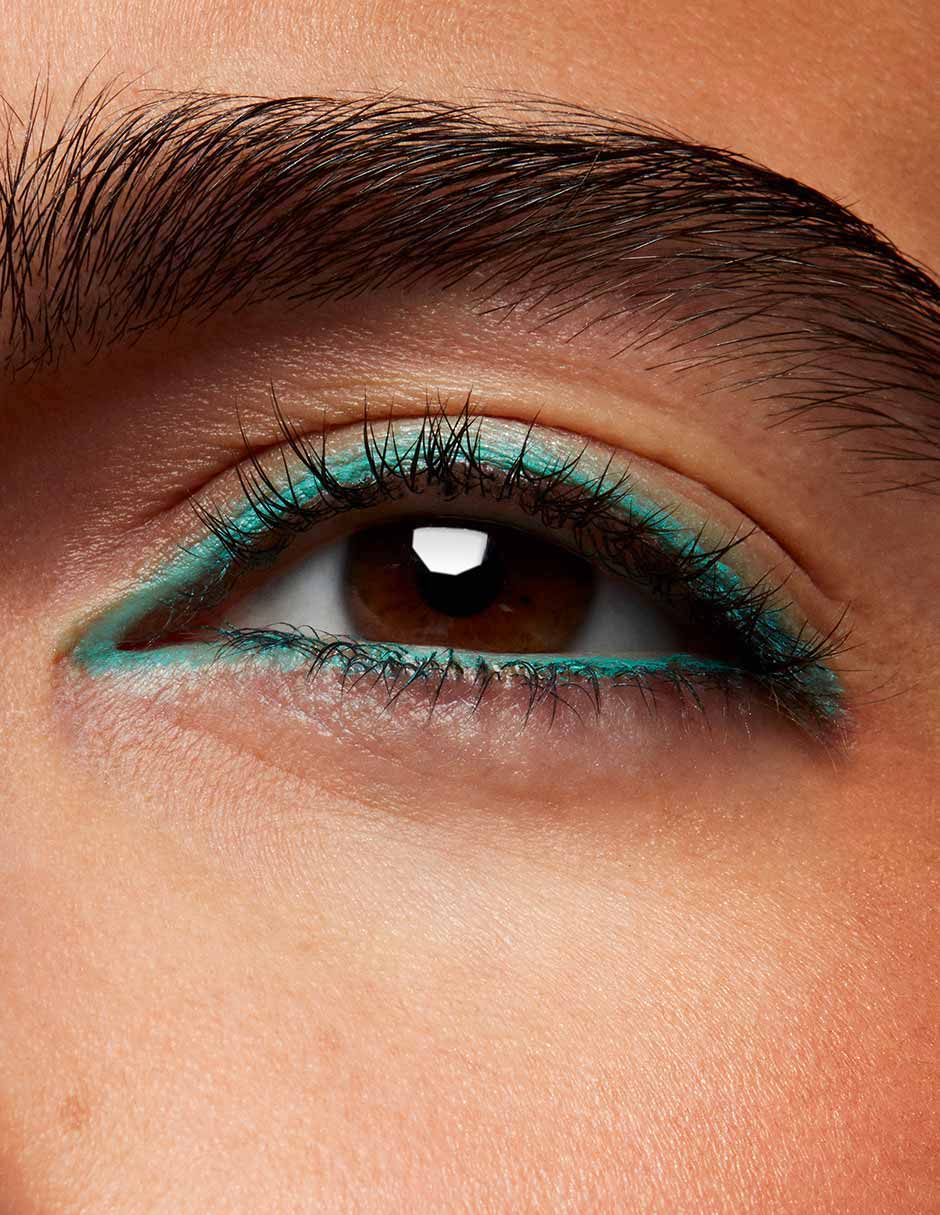 Delineador para ojos brillante Colour Excess The Last Word 4