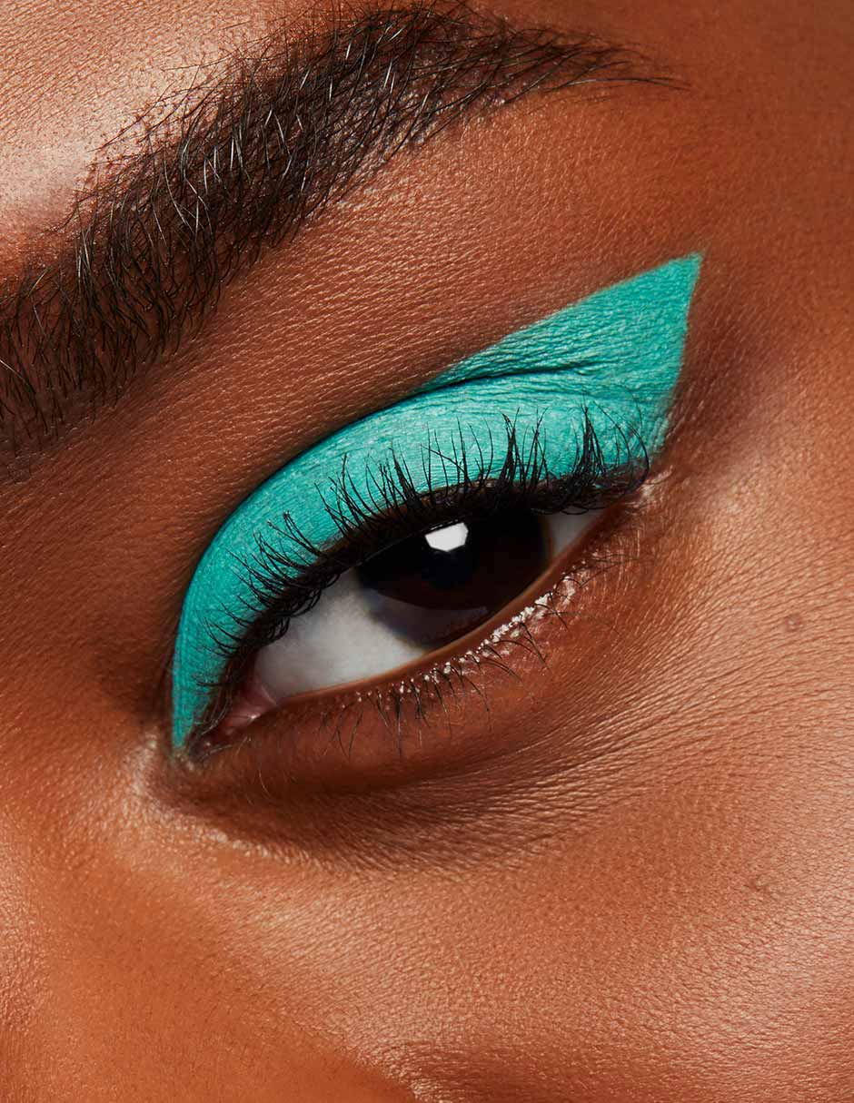 Delineador para ojos brillante Colour Excess The Last Word 6