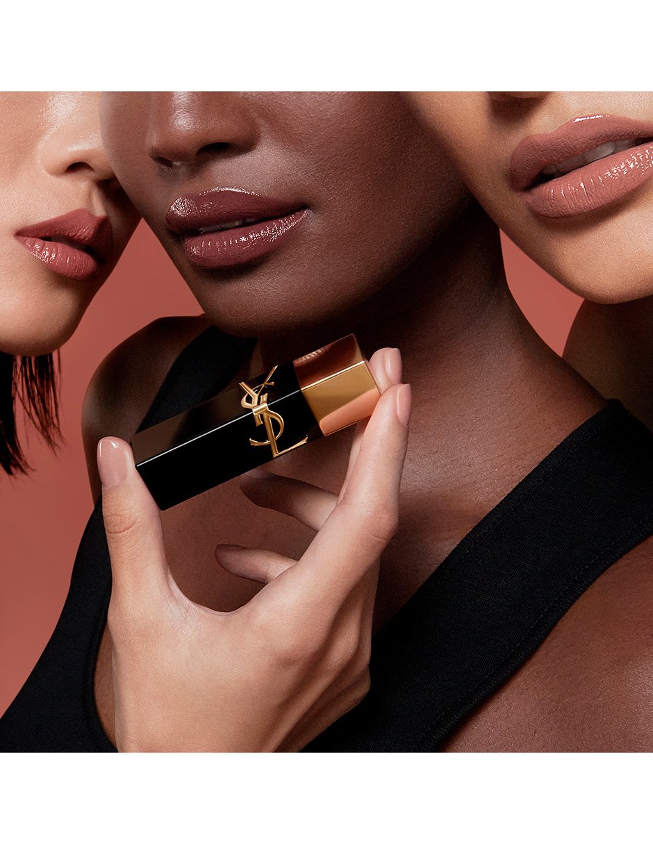 Labial brillante Rouge Pur Couture The Bold 4