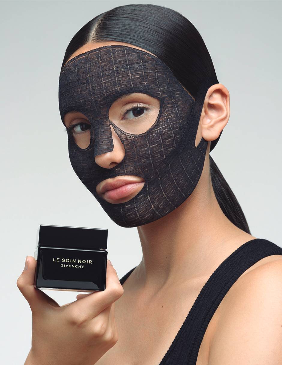 Mascarilla Le Soin Noir para reestructurar 4