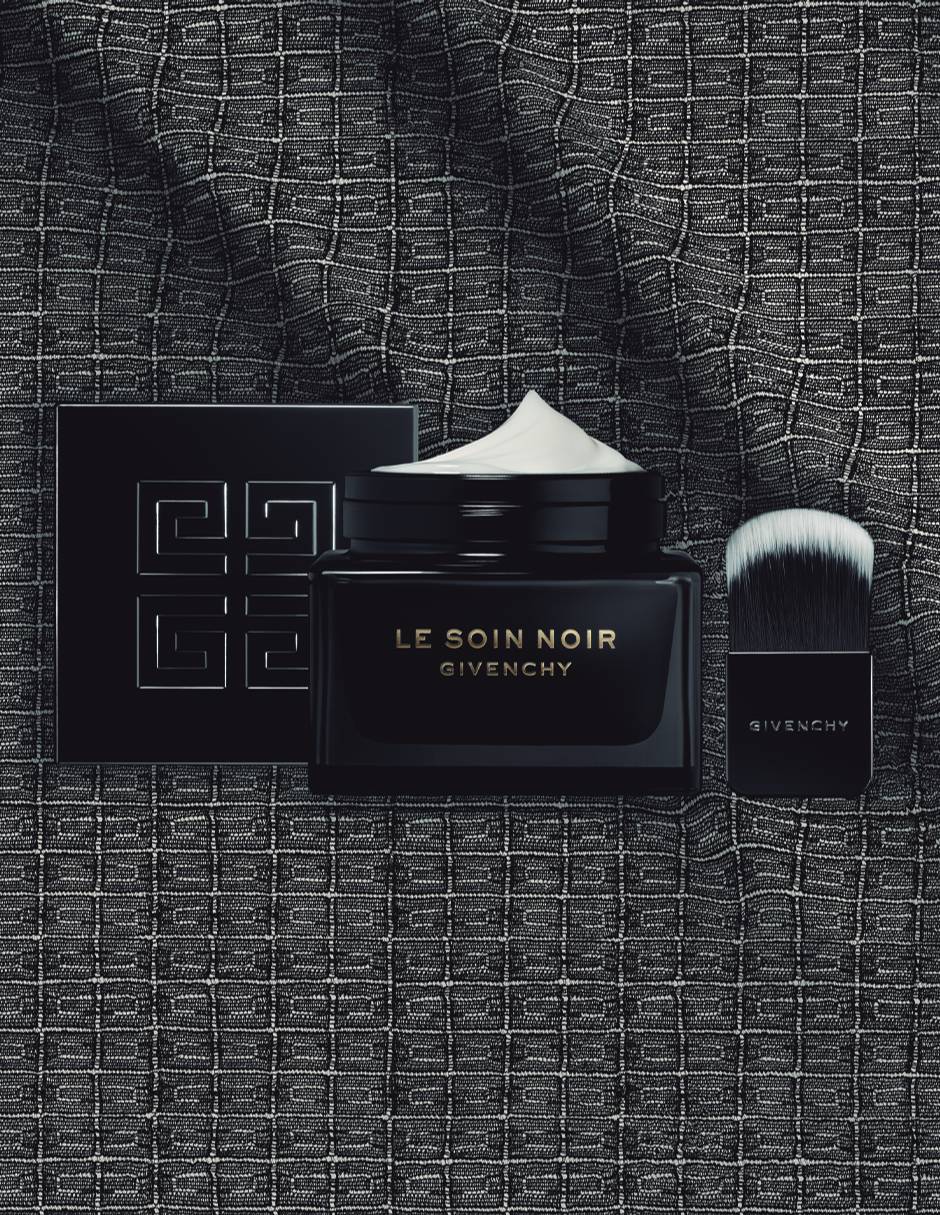 Mascarilla Le Soin Noir para reestructurar 8