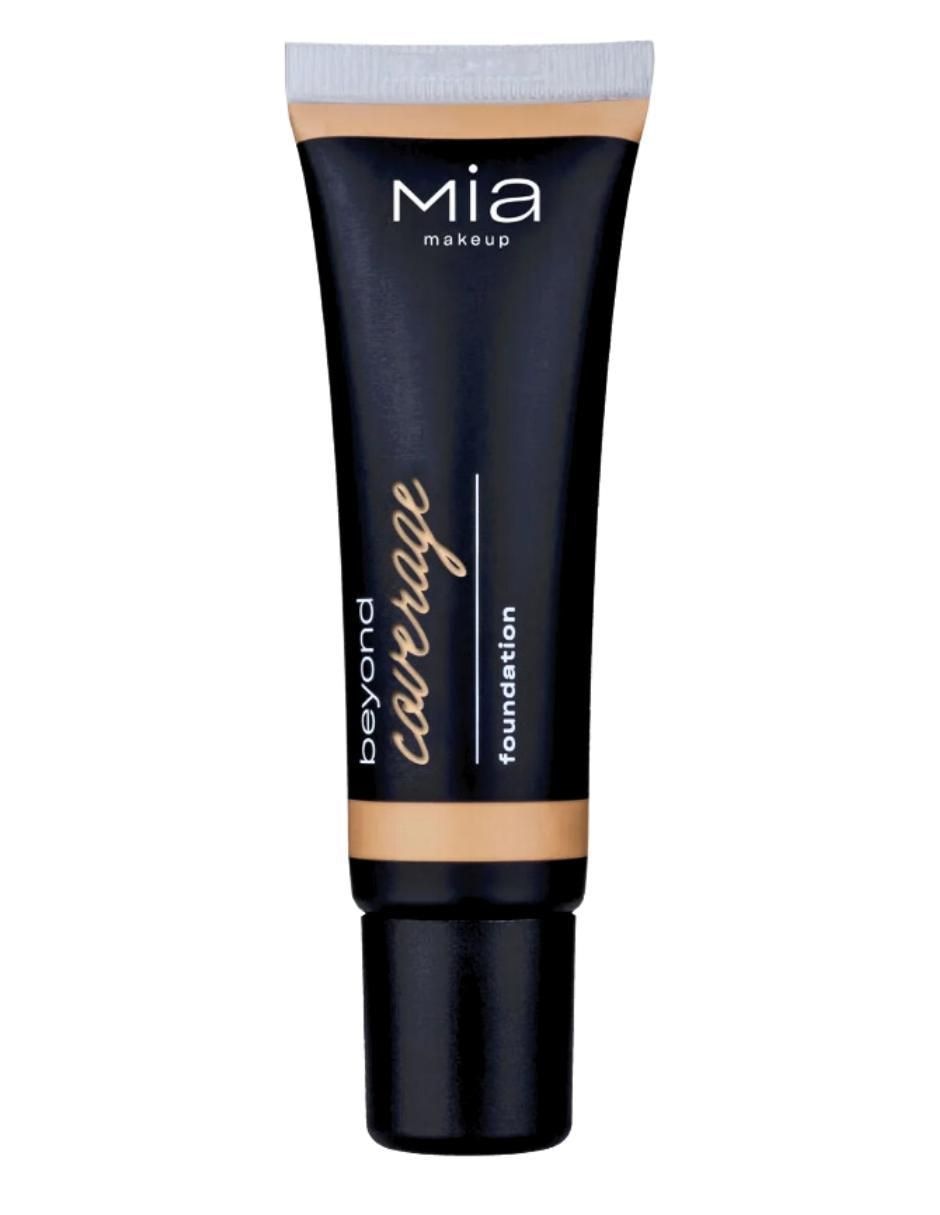 Base de maquillaje líquida natural