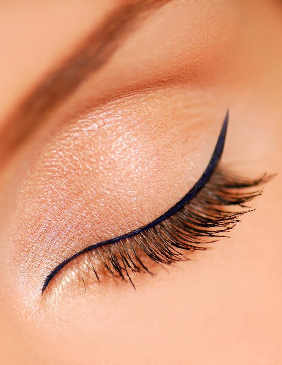 Delineador mate mia makeup sin familia o colección