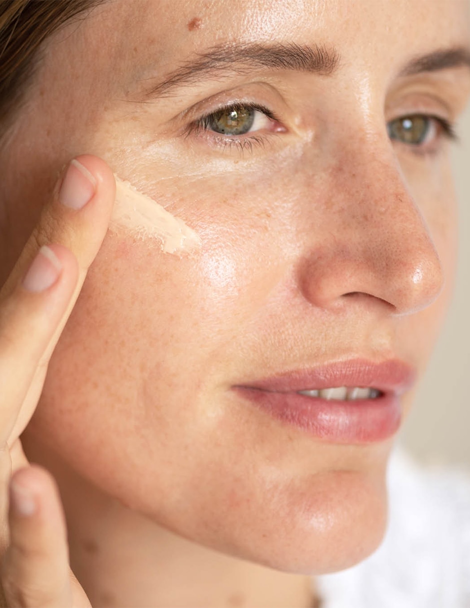 Crema facial recomendada para humectar día y noche para todo tipo piel 6