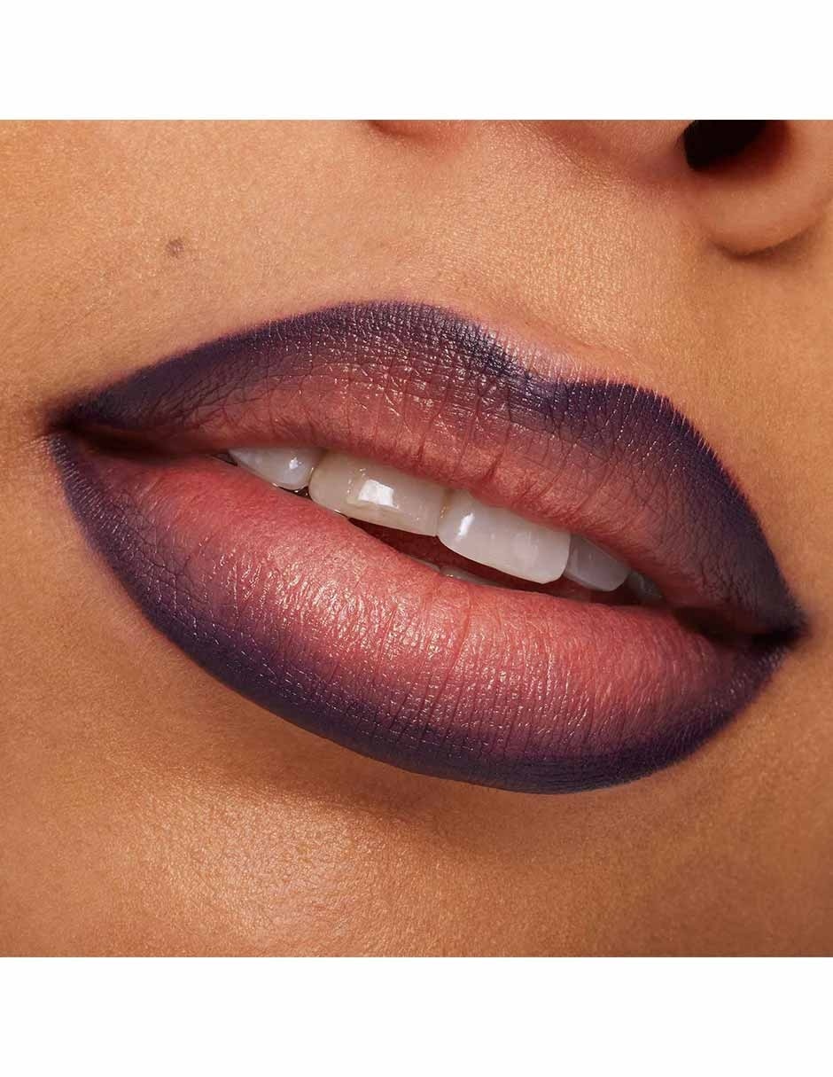 Delineador para labios mate 3