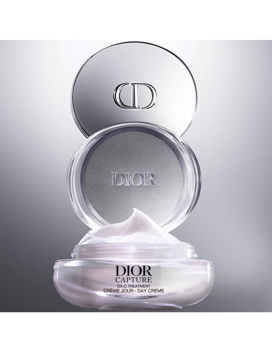 Crema facial recomendada para prevenir signos de la edad día Capture para todo tipo piel 7