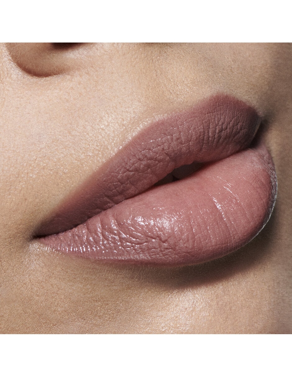 MAC NUDES LABIAL EN BARRA MATTE,KHAKI