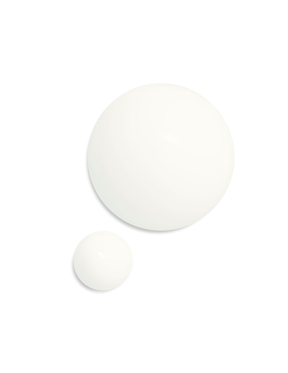 Éclat Premier Bright Milky Essence 2