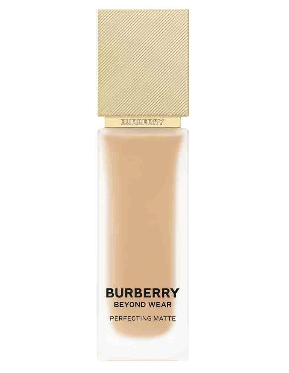 Base de maquillaje líquida Beyond Wear mate