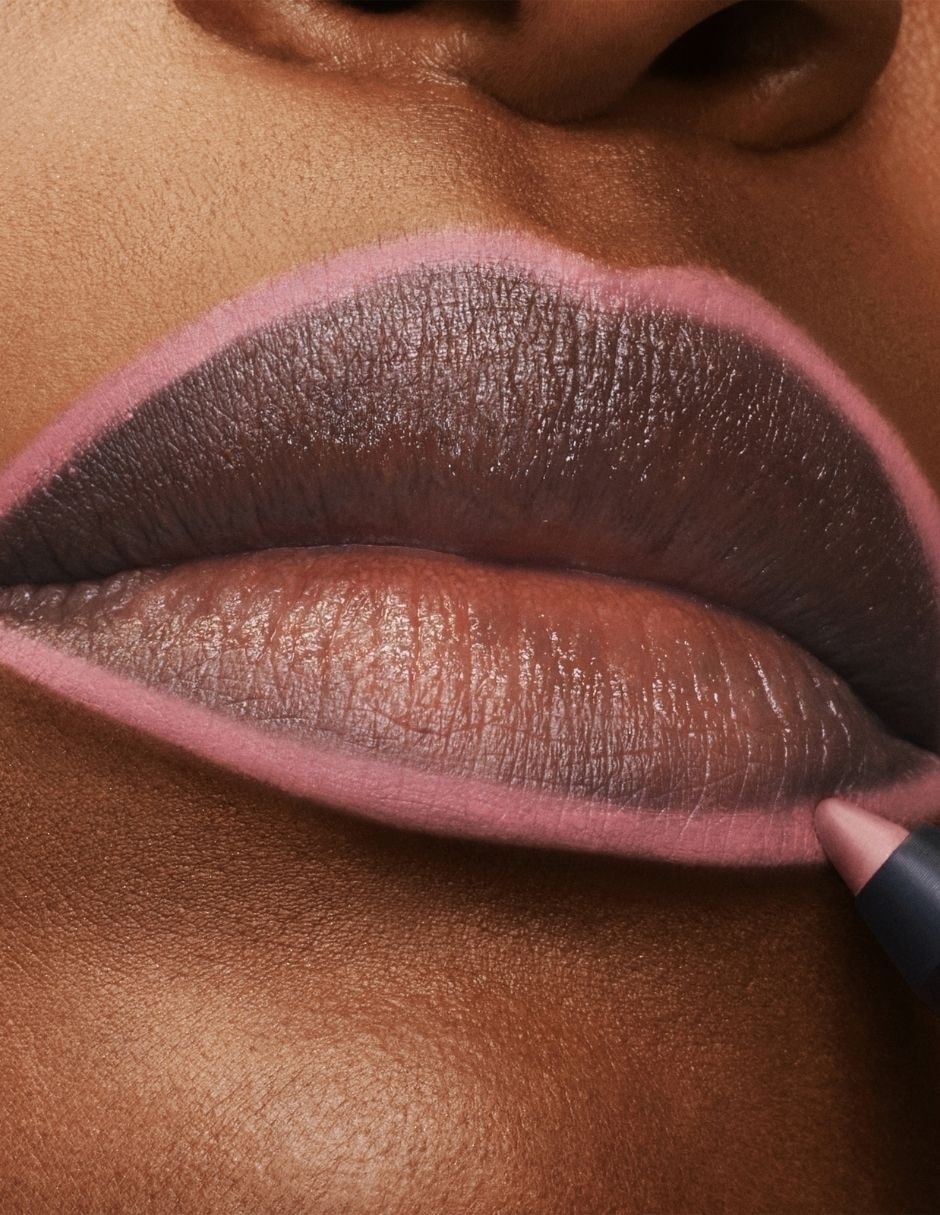 Delineador lápiz para labios mate 5